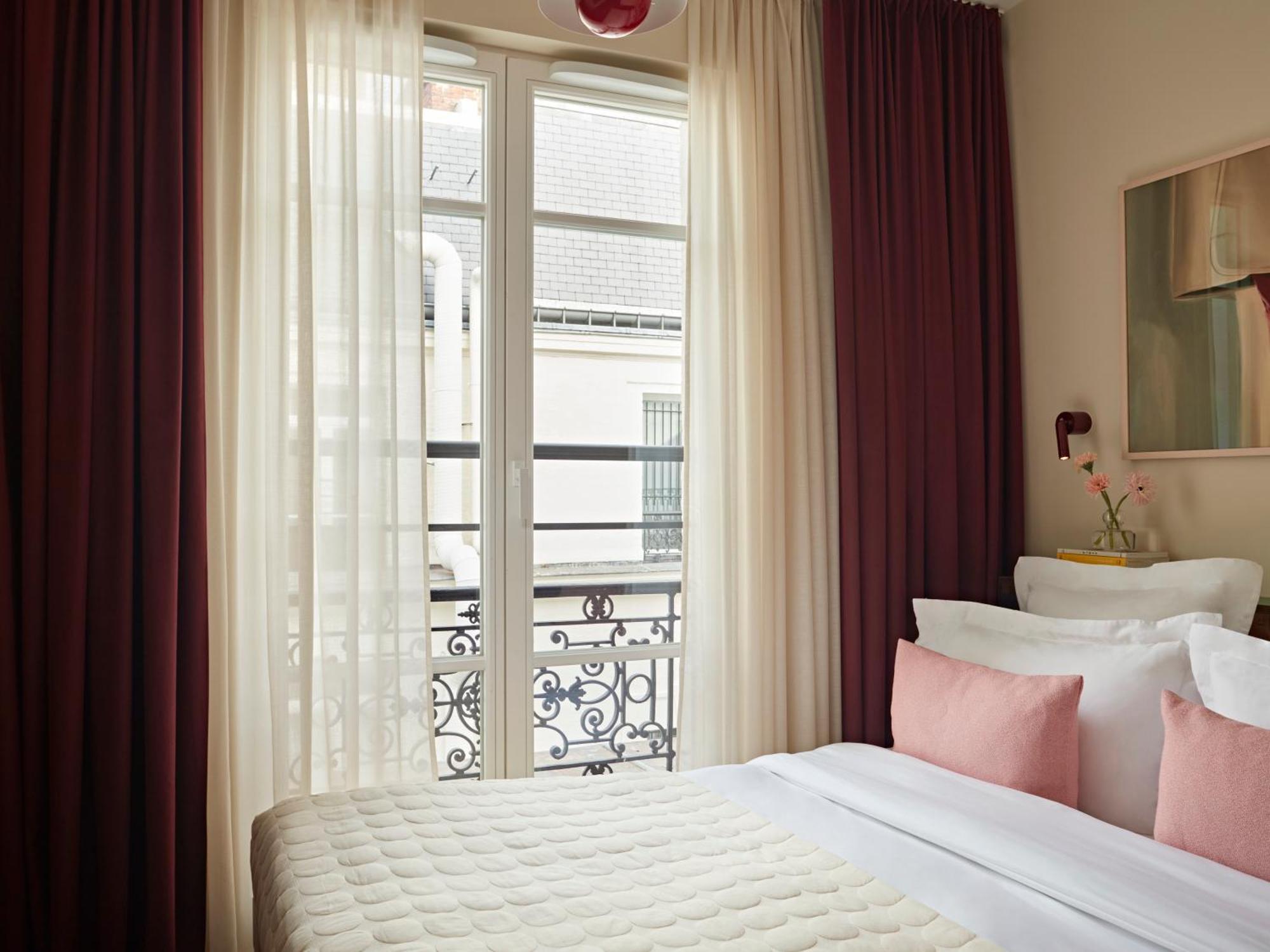 Numa Champs-elysees