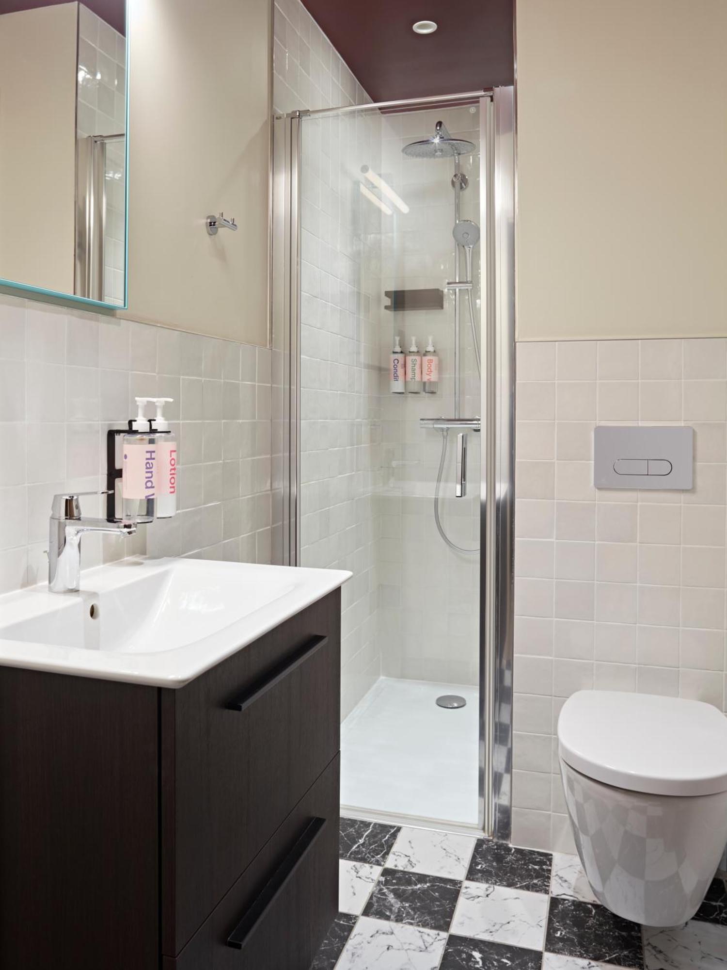 Numa Champs-elysees Aparthotel Paris