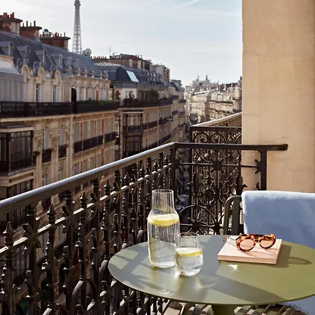 Aparthotel Numa Champs-élysées 4*